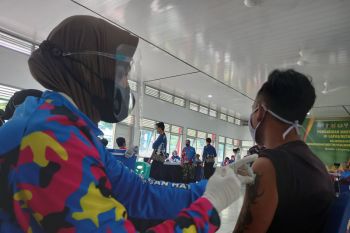 Lapas-alumni UGM gelar baksos pengobatan bagi warga binaan