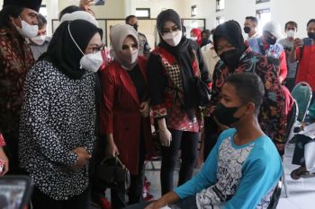 Mensos minta bank penyalur bantuan sosial "jemput bola"
