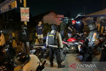 325 sepeda motor berknalpot "brong" di Sukoharjo ditilang