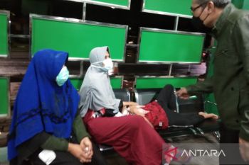 Bupati Bantul kunjungi korban kecelakaan bus sampaikan ikut berduka