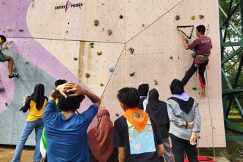 Palembang dorong pembinaan atlet spesialis  panjat tebing alam