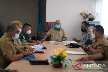 Hermanus Man pimpin rakor penanganan COVID-19 Omicron