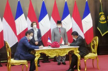 Kemhan tanda tangani kontrak pembelian enam Pesawat Dassault Rafale