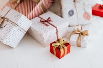 Ide hadiah Hari Valentine untuk  pasangan, sahabat, dan keluarga