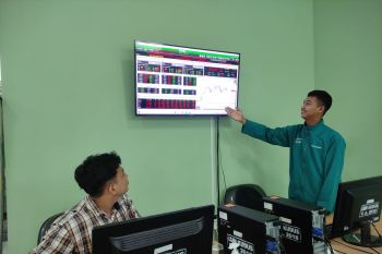 BEI Jateng mencatat jumlah investor saham di Kudus tumbuh  signifikan