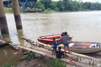 Penambang pasir terpeleset dan tenggelam di Sungai Kampar