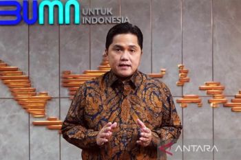 Bagi-bagi bantuan kemasan, Etick Thohir ingin UMKN Jakarta naik kelas