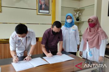 KU Ampek Sarumpun Agam kerjasama tingkatkan cassiavera dengan Barista Industri Padang
