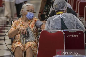 Penerima vaksin COVID-19 dosis lengkap capai 137,48 juta jiwa penduduk Indonesia