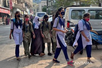 SMA di Karnataka India dibuka lagi di tengah isu larangan hijab