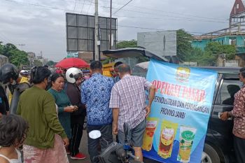 Pemprov Jambi  operasi pasar minyak goreng