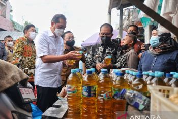 Pemkot Makassar siap operasi pasar untuk atasi kelangkaan minyak goreng