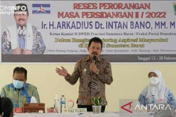 Wawako Asrul apresiasi perhatian Ketua Komisi II DPRD Sumbar ke Padang Panjang