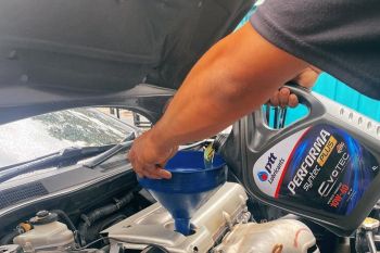 Hati-hati ya, salah pilih jenis oli bisa sebabkan masalah pada mesin