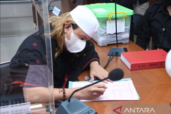 Kasus penyebaran berita bohong dengan tersangka Bahar Smith dilimpahkan ke Kejati Jabar