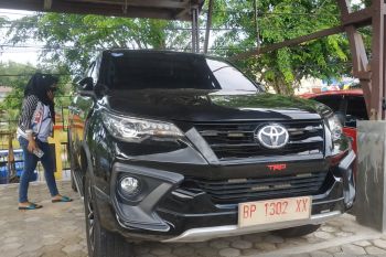 Mobil dinas Wakil Wali Kota Tanjungpinang diamankan polisi