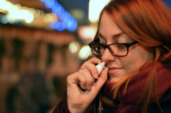 Cara membersihkan hidung secara aman untuk kurangi risiko iritasi