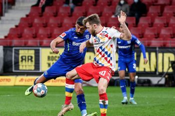 Mainz keluar dari zona degradasi usai kalahkan Dortmund 3-0