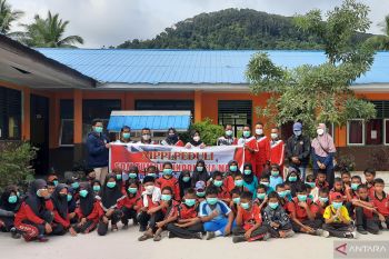 SD Negeri 003 Pengadah terima bantuan sembako dari MPPI