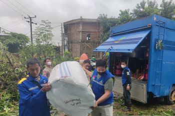 Dinsos Gowa salurkan bantuan kepada 77 KK korban angin kencang