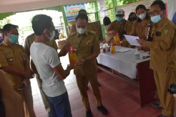 Disperindag Palangka Raya  gelar operasi pasar minyak goreng murah