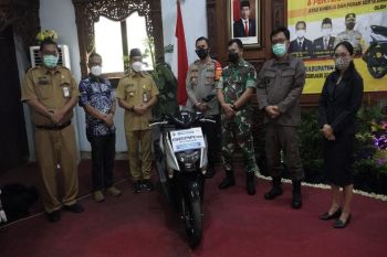 Dongkrak partisipasi masyarakat, Batang luncurkan program vaksinasi berhadiah sepeda motor