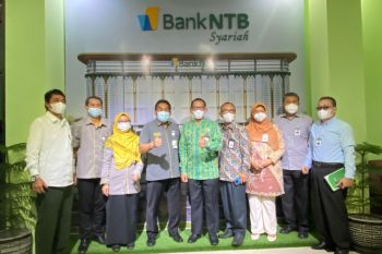 Bank NTB Syariah lindungi pekerja rentan lewat program BPJAMSOSTEK
