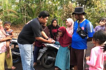 Komunitas Bengkalis Kopi Tumpah bantu korban kebakaran