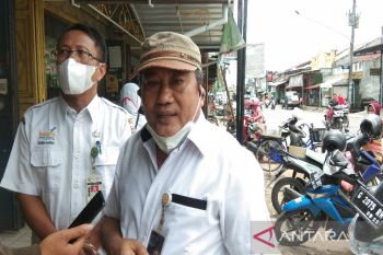 Pemkab Batang - Bulog gelar operasi pasar minyak goreng