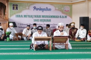 Napi dan petugas Lapas Kelas I Bandarlampung peringati Isra Mi'raj