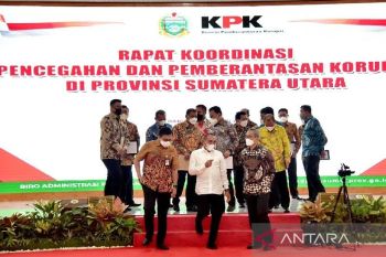 KPK minta pemda tidak persulit masyarakat soal perizinan