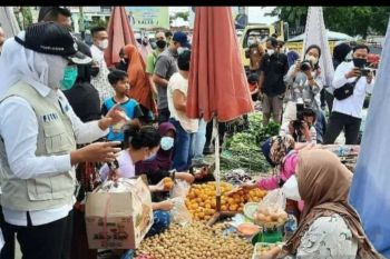 Palembang imbau warga tak lakukan  aksi borong minyak goreng