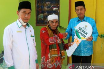 Pemkab Pasbar resmikan 23 unit bedah Rumah Tidak Layak Huni program Baznas