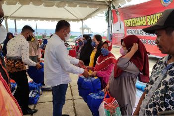 Pemkab Buton Selatan salurkan bantuan warga terdampak bencana