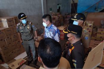 Warga OKU Timur  keluhkan minyak goreng langka di pasaran
