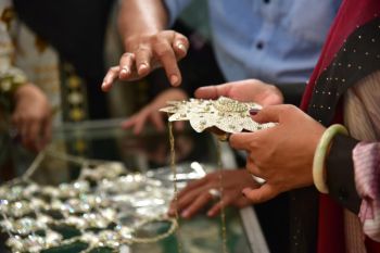 Sulsel kenalkan produk IKM di pameran G20