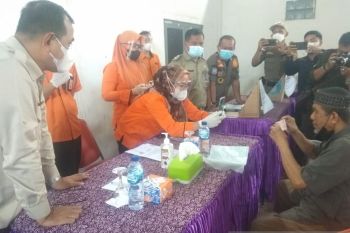 Kantor Pos Baturaja salurkan bantuan  pemerintah  bagi 10.043 keluarga