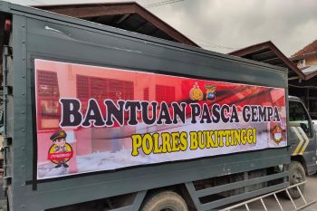 Polres Bukittinggi kirim bantuan untuk korban gempa Pasaman