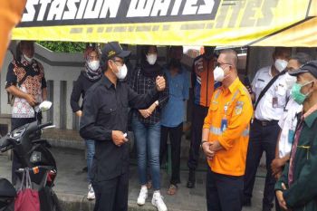 PKL area Stasiun Wates Kulon Progo tolak direlokasi