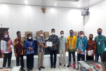 Kelurahan Melayu terima penghargaan  Lomba Kelurahan Tingkat Kalteng