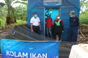 Warga Desa Keling Jepara bangun TPS modern secara swadaya