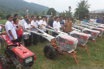 Pemkab Sigi bantu penuhi kebutuhan petani terkait sarana produksi