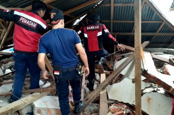 Satpol PP Damkar Agam kerahkan personel evakuasi korban gempa bumi