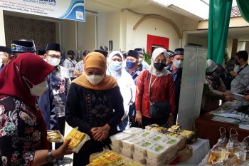 Khofifah larang impor daging masuk Jatim