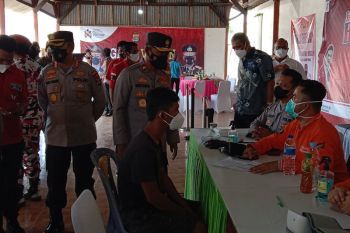 Polda Lampung-DPD PBB Lampung gelar vaksinasi di HKBP Kedaton