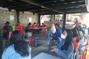 Kodam XIII/Merdeka laksanakan vaksinasi di pusat perbelanjaan