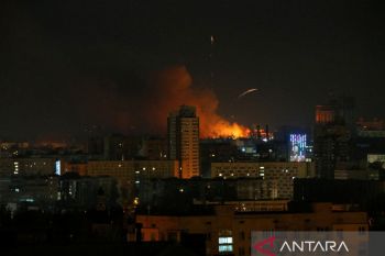 Ledakan terdengar di bagian barat Kiev, baku tembak terjadi di kota sekitar