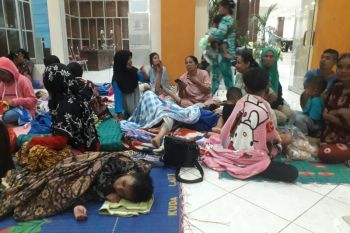 Warga Kajai Pasaman Barat memilih mengungsi khawatir banjir bandang