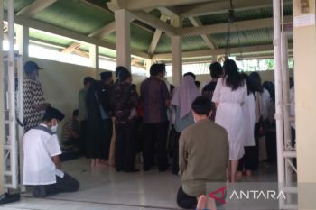 Gibran: Kakek H. Miyono ajari ayah bidang permebelan