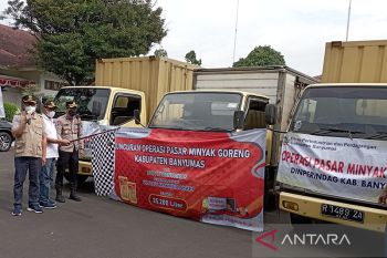 Pemkab Banyumas kembali gelar operasi pasar minyak goreng  murah